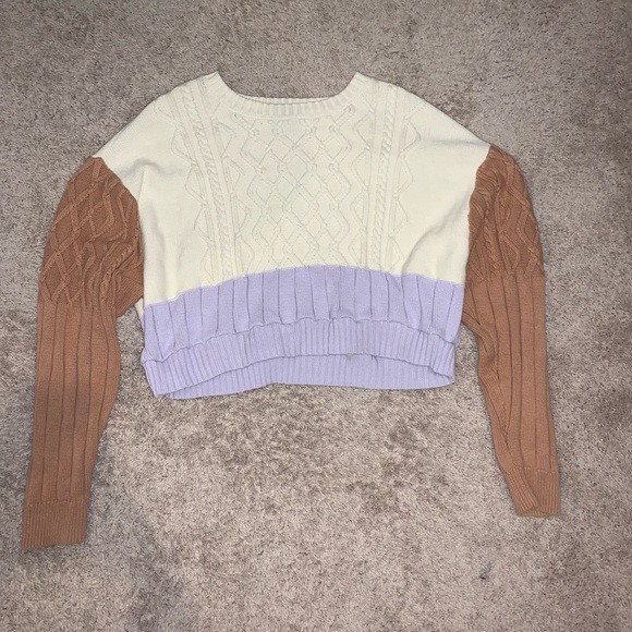 Pacsun (Kendall & Kylie) Cropped Sweater - Picture 2 of 5